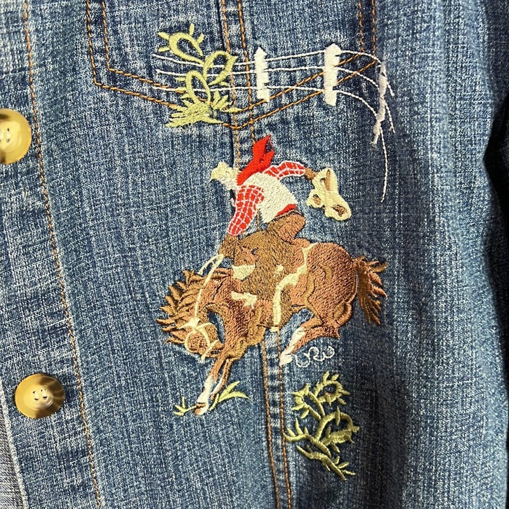 VTG Roughrider Embroidered Bronc Rider Denim Jean Jacket Shacket Shirt Womens L - Picture 4 of 8